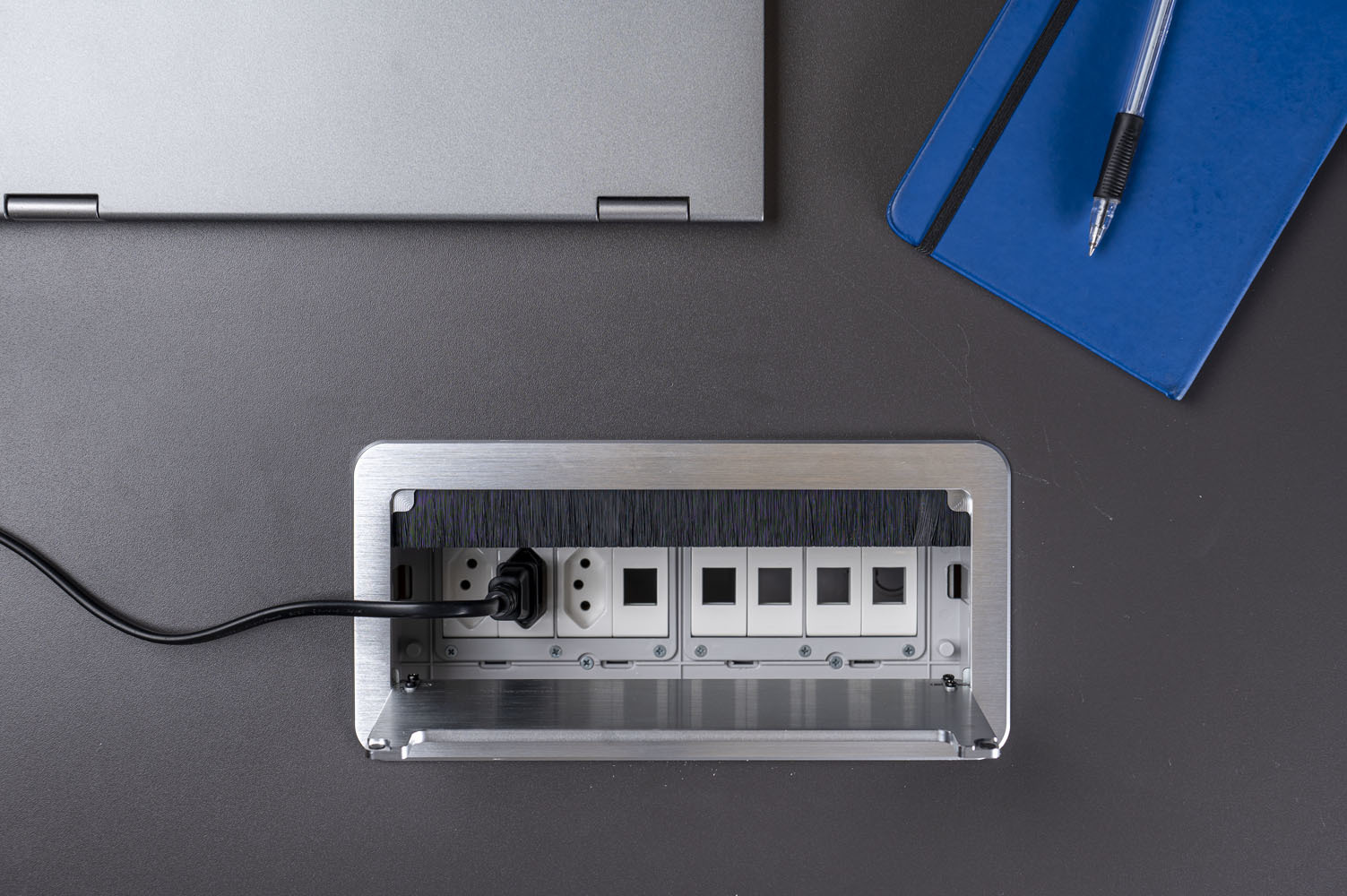 2_1_120286_aunbenvlrl-2