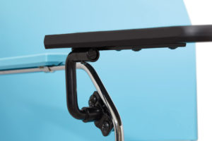 1902B_GRCR_enc_YOG_cad_assento_encosto_baixo_bracos_injetados_polipropileno_grafite_estrutura_aco_cromado_08 jpg